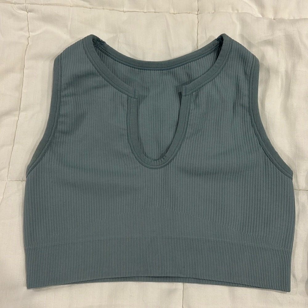 Ribbed Biker shorts and sports bra set - Picture 2 of 4